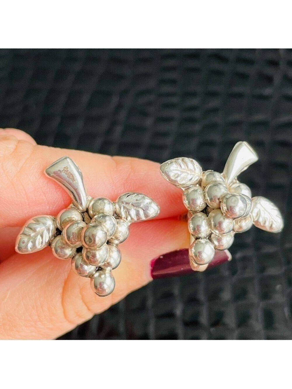 Antique Old Mexico Grape Cluster Puffy Sterling Silver Screw Clip Earrin… - Picture 4 of 9